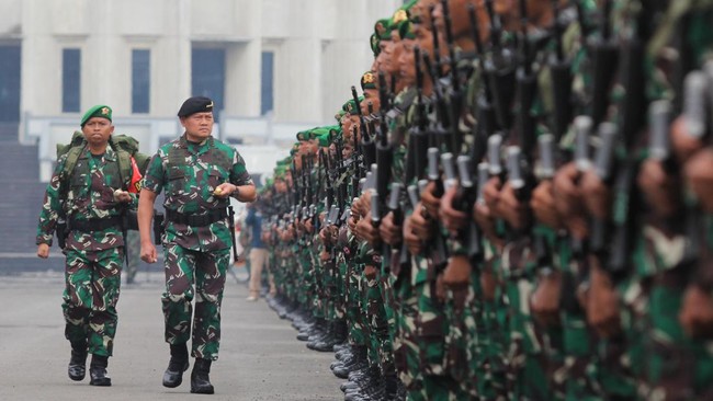 Koalisi Sipil Sebut Perpanjangan Usia Pensiun Panglima TNI Ilegal